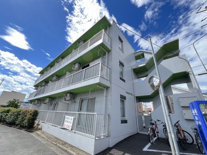 マンションクラシーバの外観
