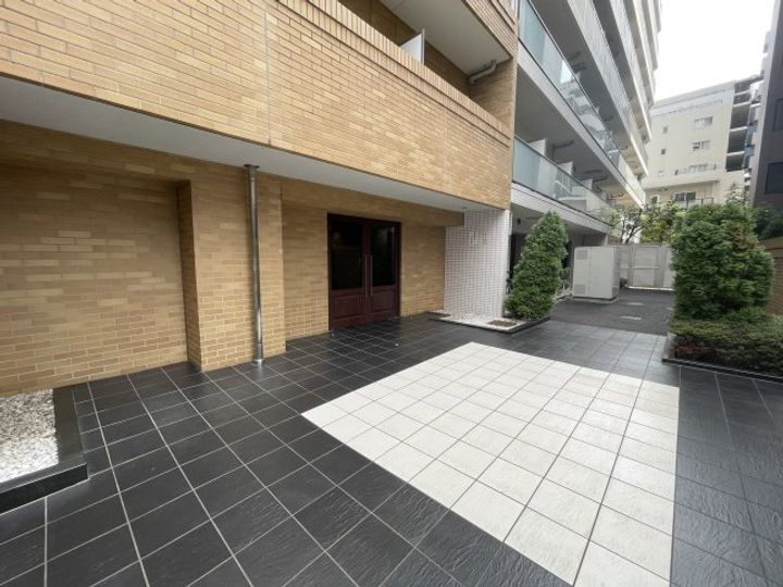 エステムプラザ神楽坂NorthResidenceの地図