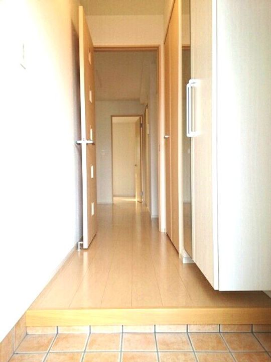 鹿児島県鹿児島市春山町(アパート)の賃貸物件の玄関