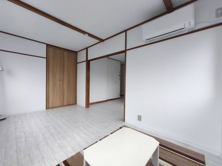 パ-ルハイツの居間