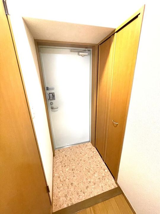 東京都港区白金2(マンション)の賃貸物件の玄関