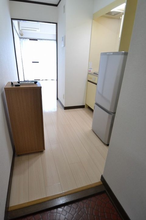 サンシャイン十日市の玄関