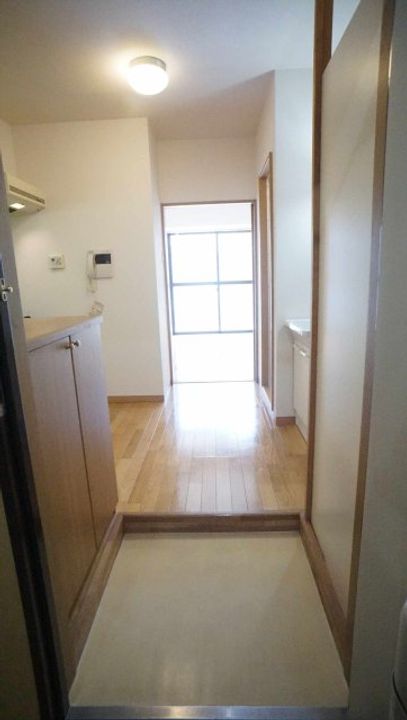 アベニュー山下の玄関