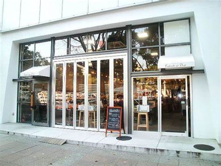 プレサンス泉セントマークの周辺