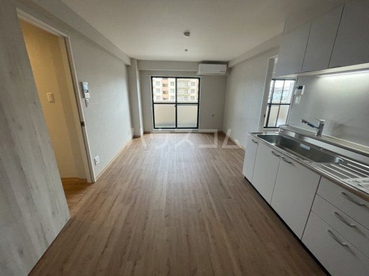 フェリス辰巳台の居間