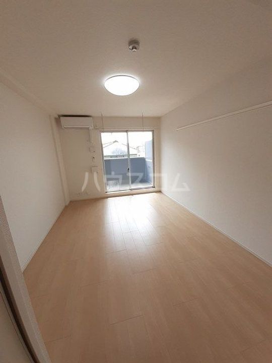 フィオーレ三の丸の居間