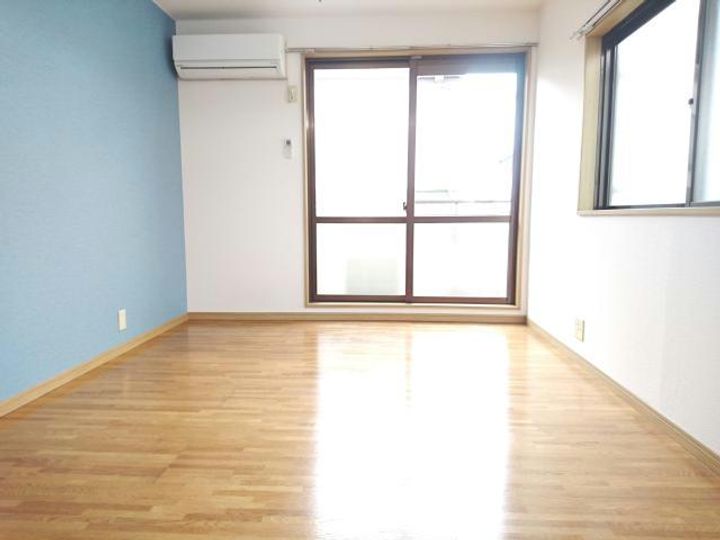 コーポエイコウの居間