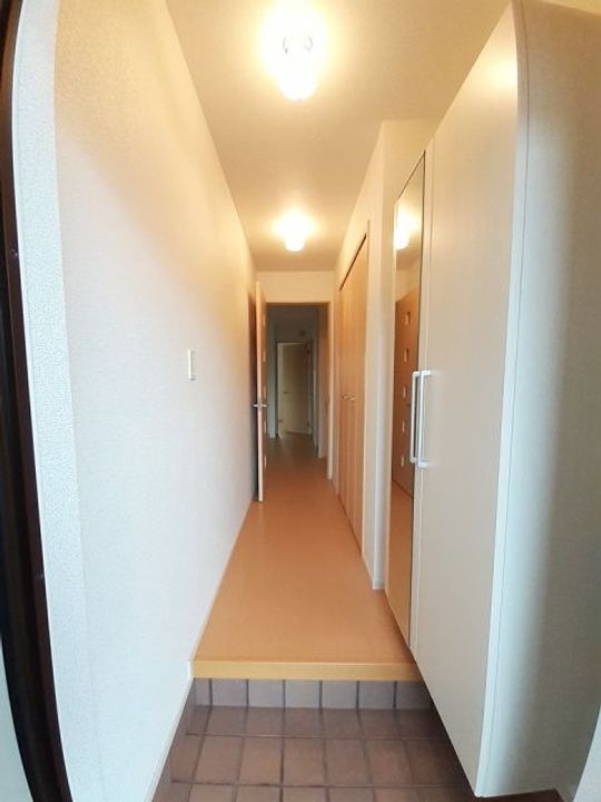 カーサ神立 Cの玄関