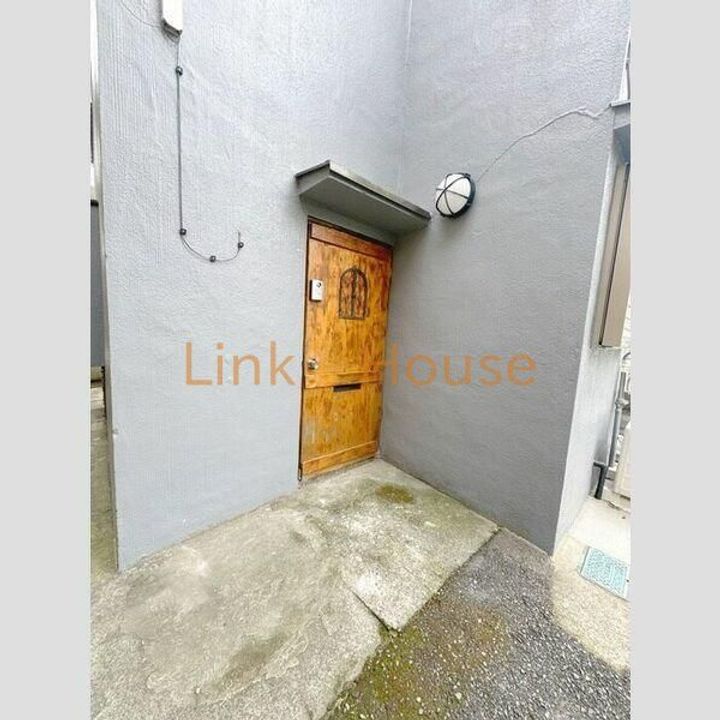 東京都江戸川区松島2(一戸建)の賃貸物件の玄関