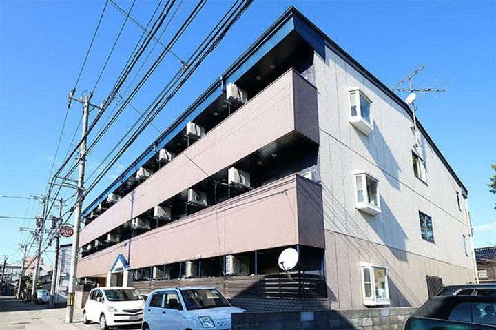 OMレジデンス金沢十三間町の外観