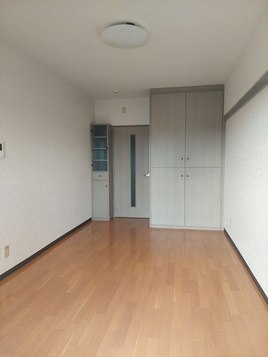 スカイハイム星井町の居間