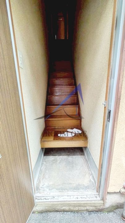 川口アパートの玄関