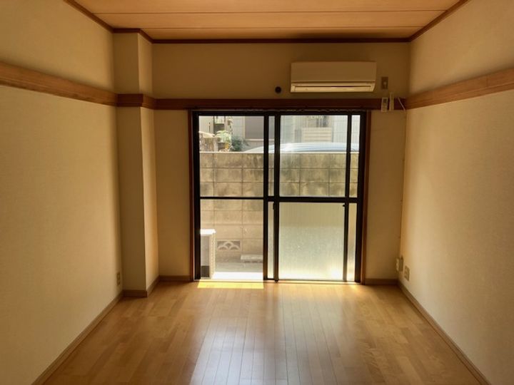 長塚マンションの内装