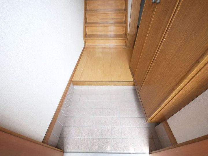 サンライズ大沼の玄関