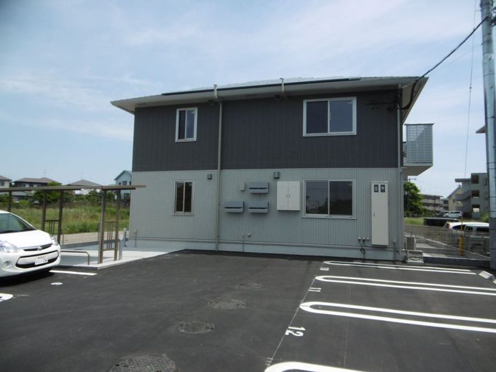 ムーンラヴァースの外観