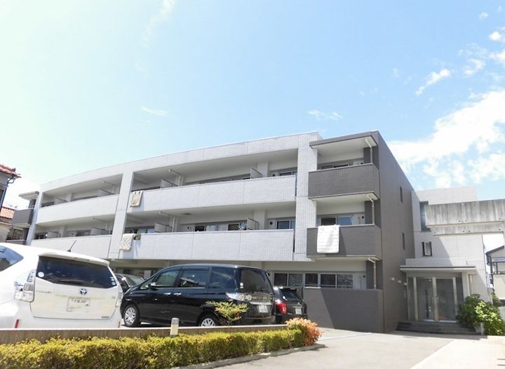 グランデ紫陽花の外観