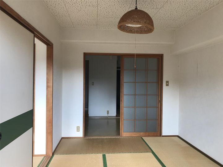 新町ビルの内装