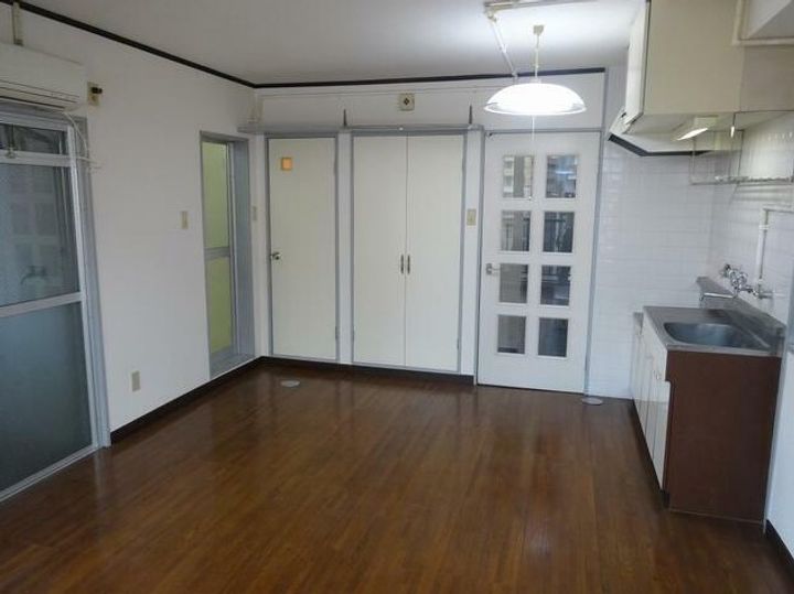 鹿児島県鹿児島市上荒田町(マンション)の賃貸物件の居間