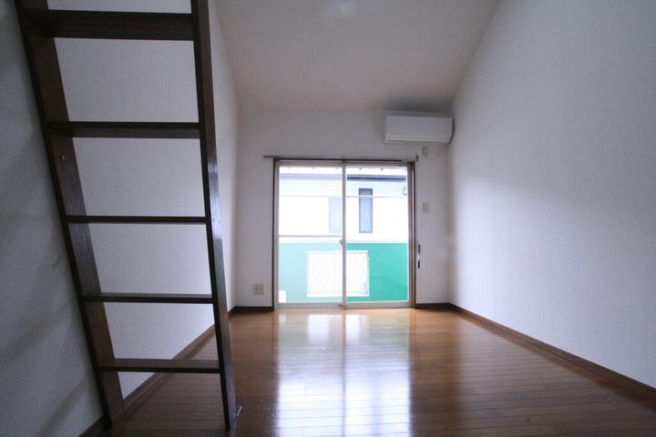 アゼリヤビレッジの内装