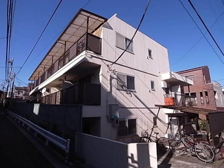 メゾン白川の外観