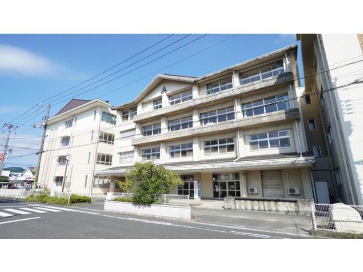 バリュージュ美保 B棟の周辺
