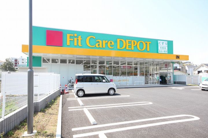 ロジュマン・カネコの周辺