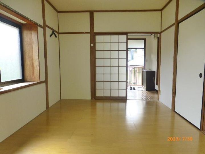 プロージット高城の内装