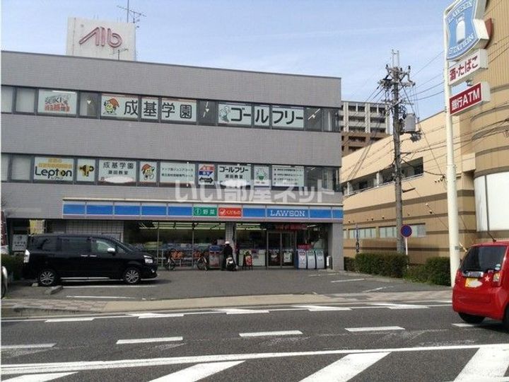 シャンポールの周辺