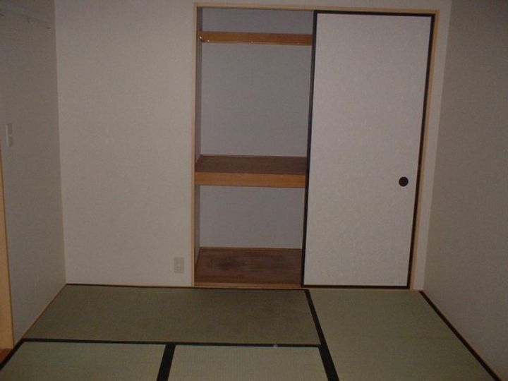 兵庫県西宮市甲子園口2(マンション)の賃貸物件の居間