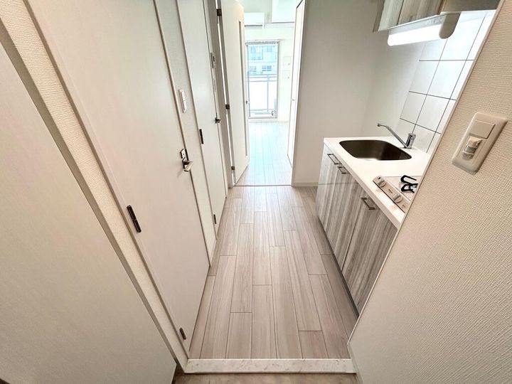 エスリードレジデンス新大阪プライムの玄関