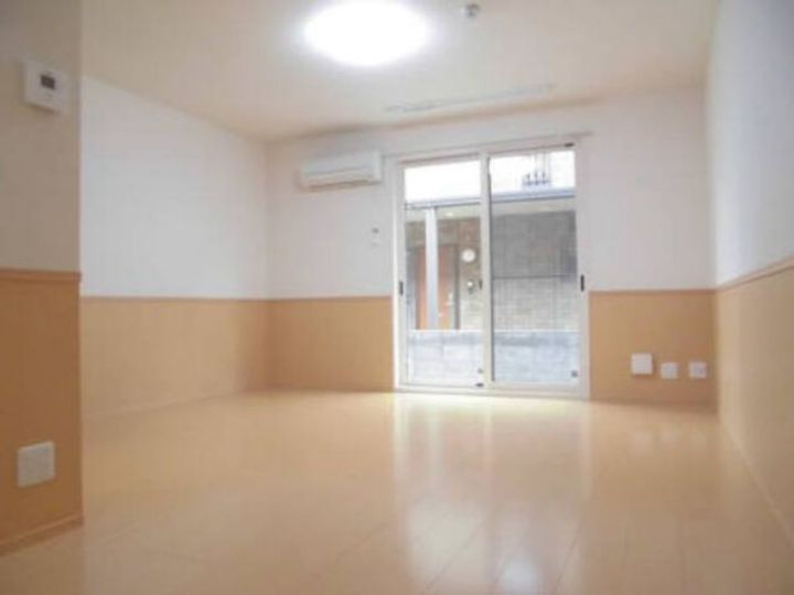 広島県福山市曙町6(アパート)の賃貸物件の居間