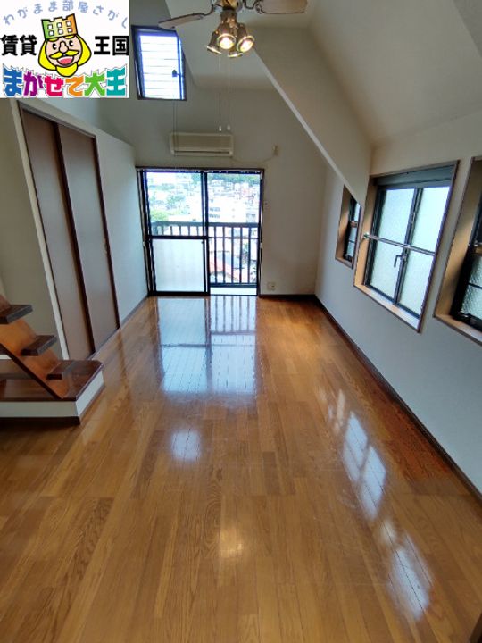 JumomoステージIIの居間