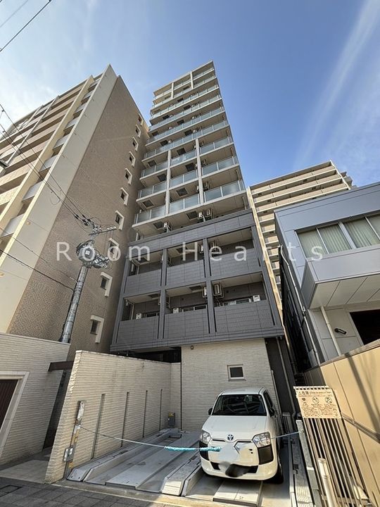 エスリード江坂広芝町の外観
