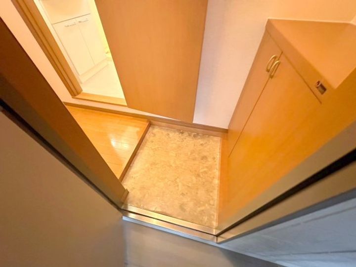 エーデルハイム A棟の玄関