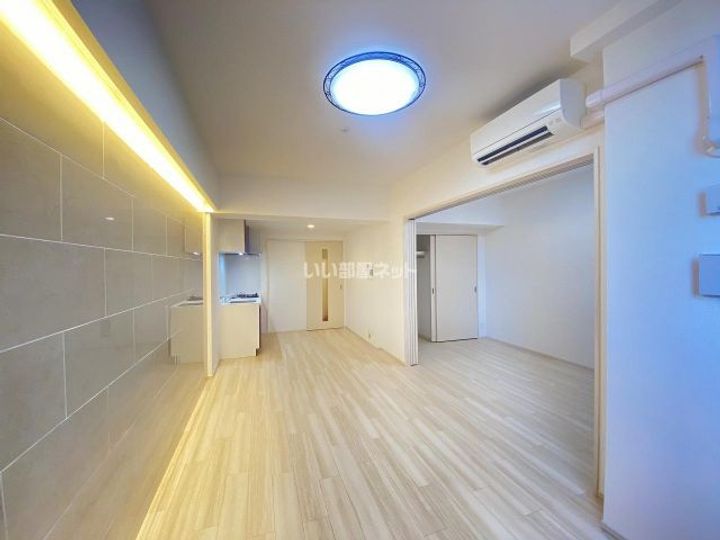 大阪府東大阪市長田中1(マンション)の賃貸物件の居間