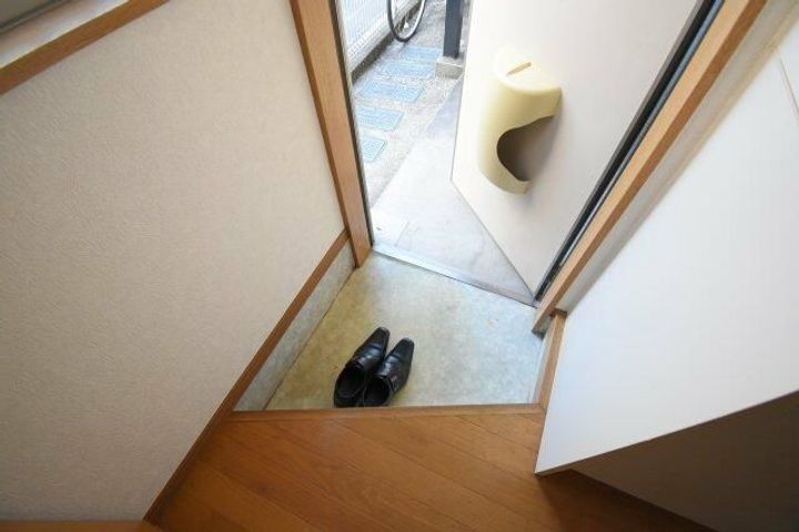 ウエストヨコハマの玄関