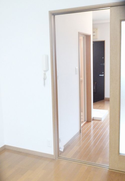 卯辰ハイツの居間