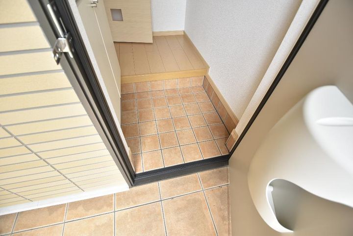 アルモニーの玄関