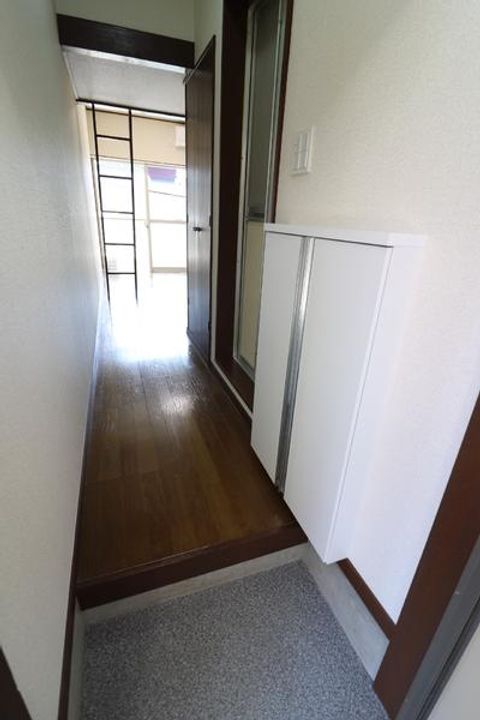メゾンエアパーク1の玄関
