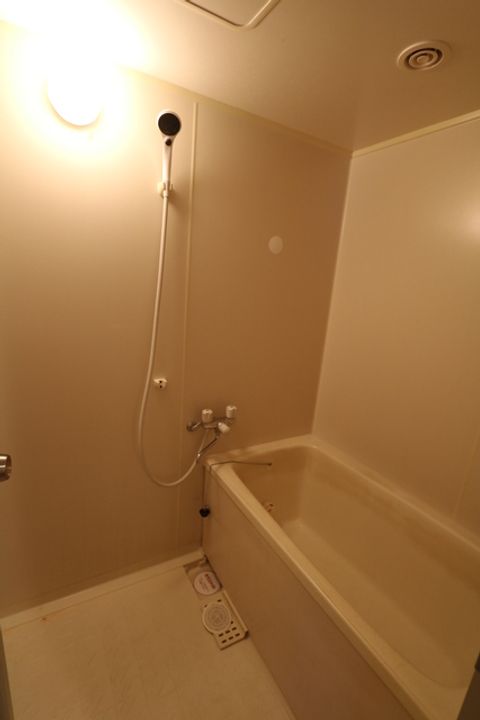 メゾン白銀556の風呂