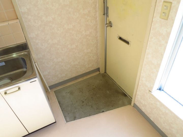 サザンマリーナハイツの玄関