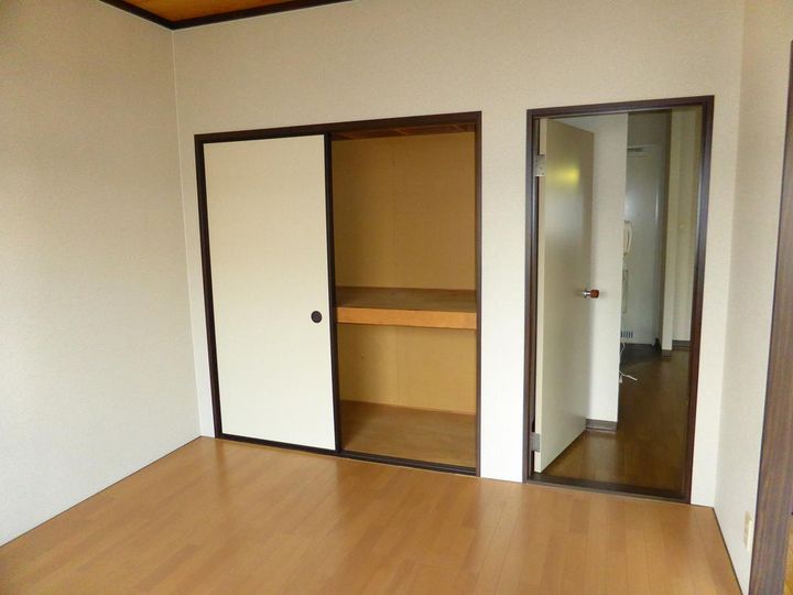 エスポアールAの居間