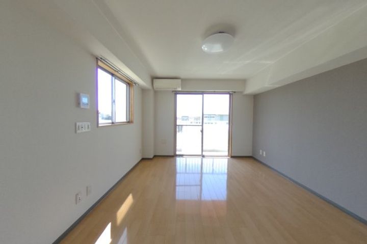 Villa Risaieの居間