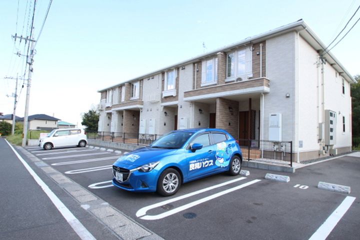 グランド・ルミエール湊の外観