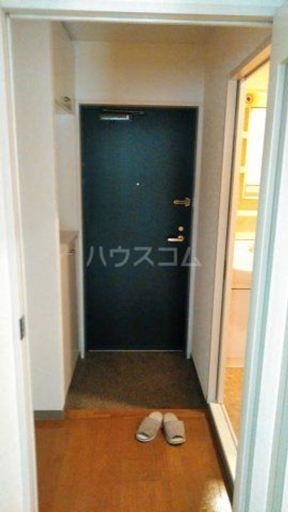 イーストテラスの玄関