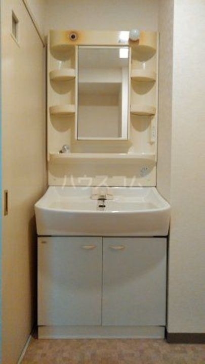 イーストテラスの内装