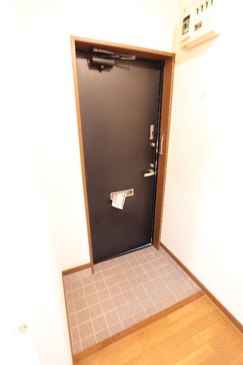 千葉県船橋市東中山2(アパート)の賃貸物件の玄関