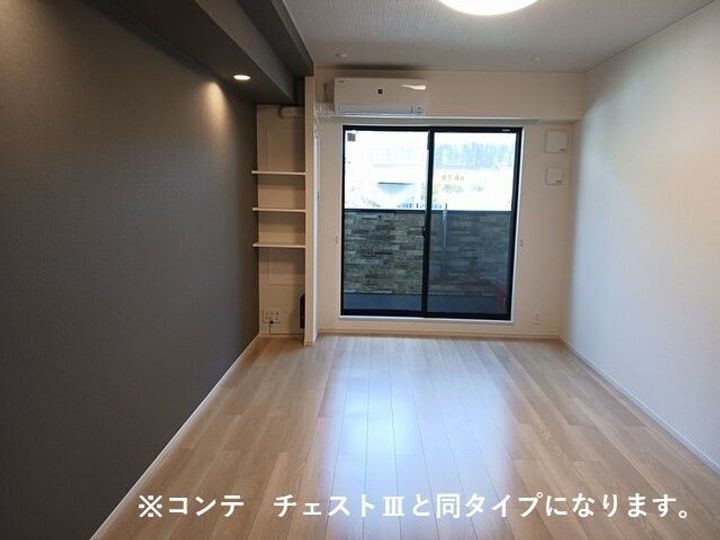ジュネス エアリーの居間