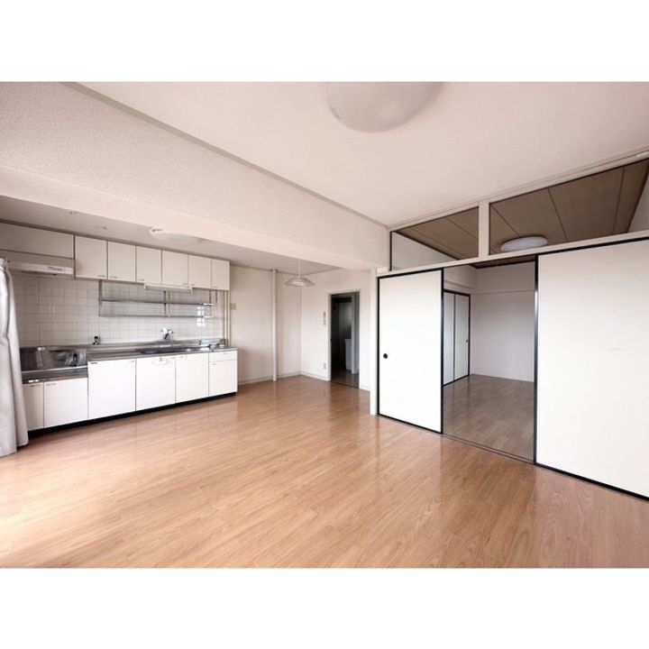 ハイジマビルの居間