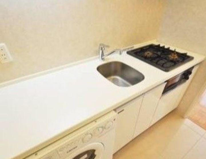 東京都中央区新富1(マンション)の賃貸物件のキッチン